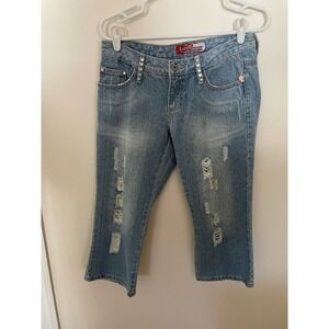 NWOT‎ vintage, distressed,Lazer,wide leg, jeweled, cropped, light wash